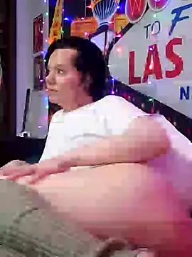 SidneyRaee online show from 5, 2, 2025