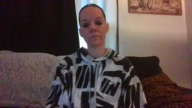 SidneyRaee online show from 11, 10, 2025