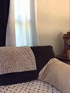 SidneyRaee online show from 20, 4, 2026