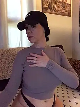 SidneyRaee online show from 10, 10, 2025