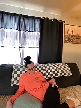 SidneyRaee online show from 7, 1, 2025