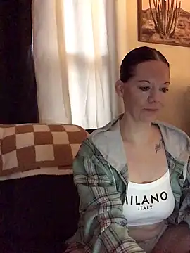 Snapshot of SidneyRaee chatting on 5, 2, 2026 SidneyRaee online show from 5, 2, 2026