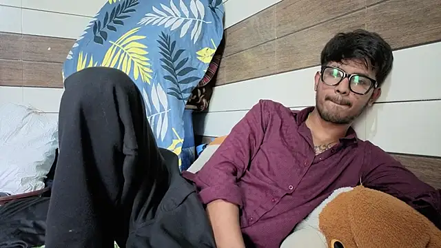 Snapshot of just_fucks chatting on 5, 7, 2026 just fucks online show from 5, 7, 2026