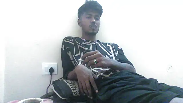 just fucks online show from 5, 10, 2025