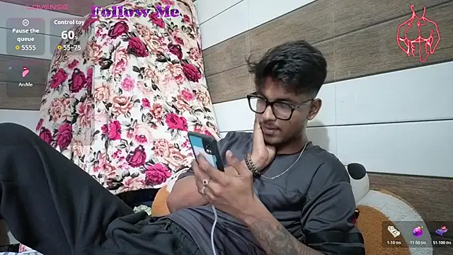 Snapshot of just_fucks chatting on 8, 7, 2026 just fucks online show from 8, 7, 2026