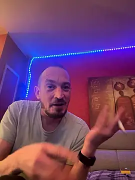 Snapshot of Denislamalice34 chatting on 9, 1, 2026 Denislamalice34 online show from 9, 1, 2026