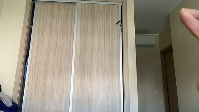 naughtyhollyxxxx online show from 6, 10, 2025