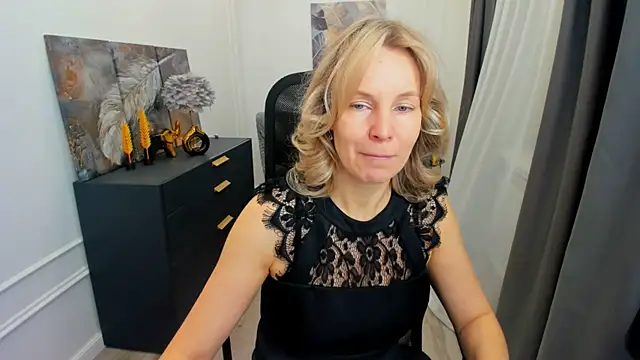 Sinty Devis online show from 21, 3, 2026