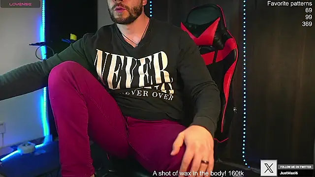 Snapshot of just_maxii chatting on 3, 2, 2026 just maxii online show from 3, 2, 2026