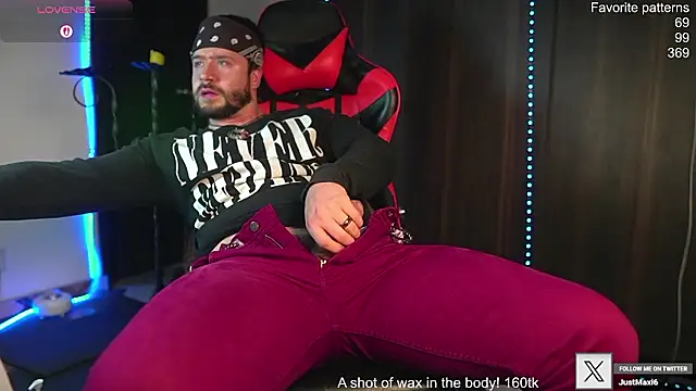 Snapshot of just_maxii chatting on 3, 2, 2026 just maxii online show from 3, 2, 2026