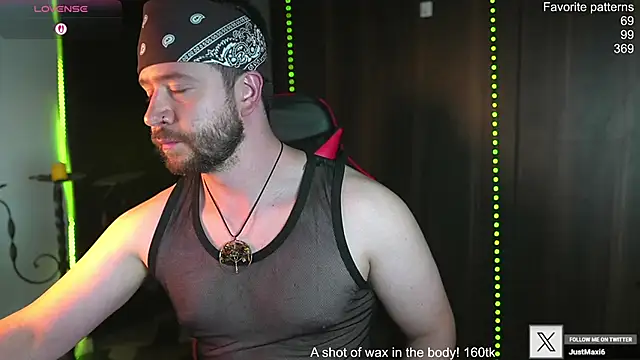 Snapshot of just_maxii chatting on 16, 1, 2026 just maxii online show from 16, 1, 2026