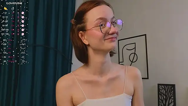 IdaValenti online show from 18, 3, 2025