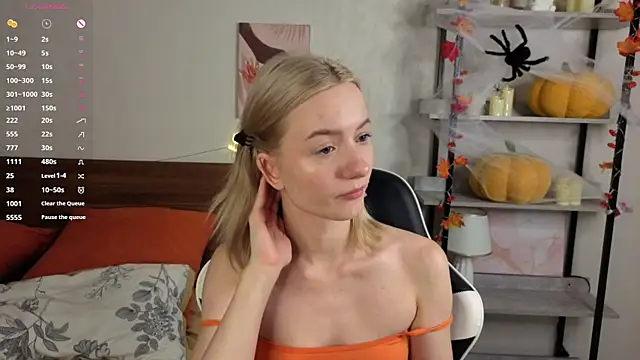 IdaValenti online show from 9, 11, 2025