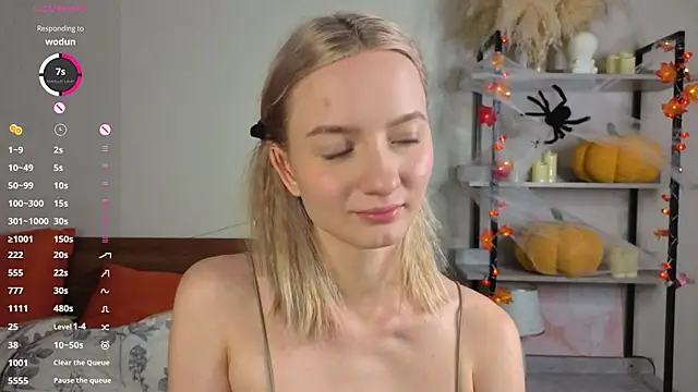 IdaValenti online show from 8, 11, 2025