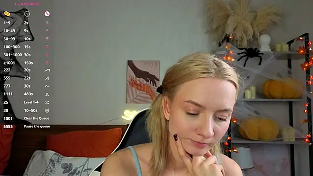 IdaValenti online show from 3, 11, 2025