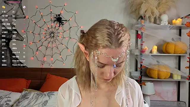 IdaValenti online show from 31, 10, 2025