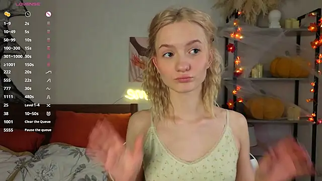 IdaValenti online show from 2, 11, 2025