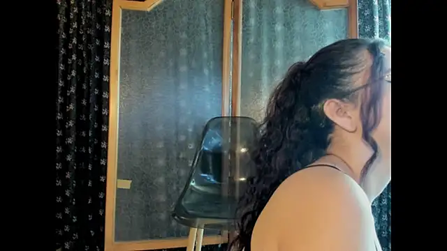 kassandra james online show from 6, 3, 2025