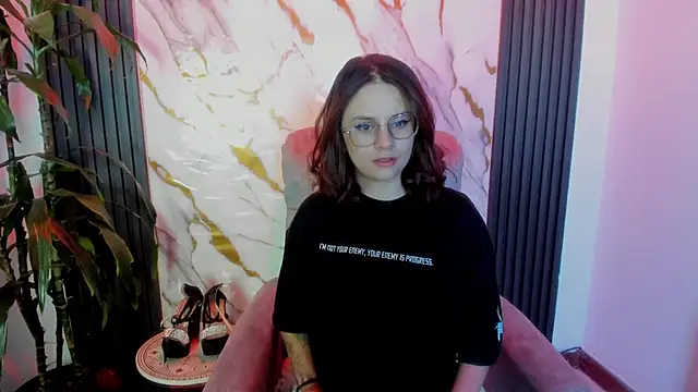 kassandra james online show from 13, 2, 2026