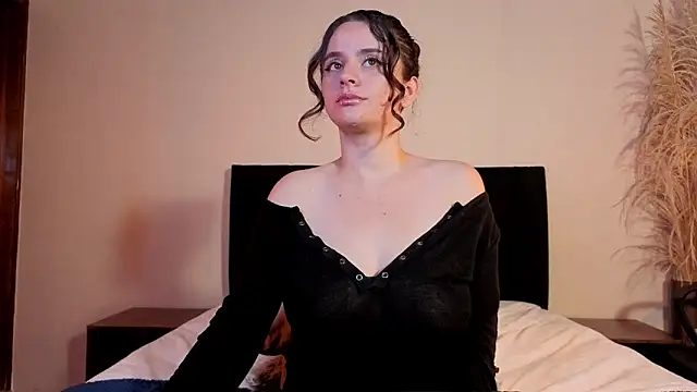 kassandra james online show from 11, 5, 2026