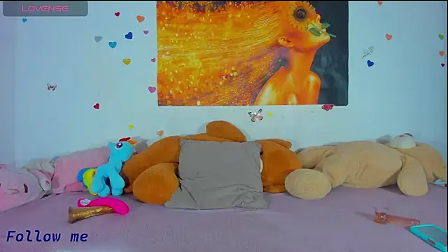 Lizzyjordanxo online show from 18, 6, 2026