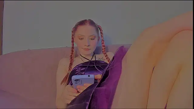 Snapshot of Lizzyjordanxo chatting on 27, 4, 2026 Lizzyjordanxo online show from 27, 4, 2026