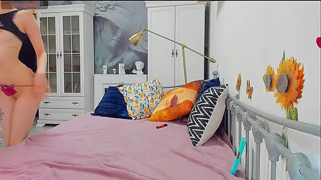 Lizzyjordanxo online show from 1, 8, 2026
