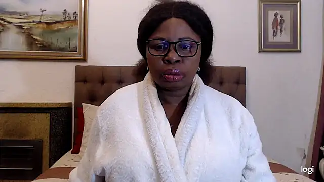 OmegaLipps online show from 8, 5, 2026