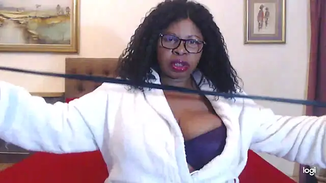 Snapshot of OmegaLipps chatting on 3, 6, 2026 OmegaLipps online show from 3, 6, 2026