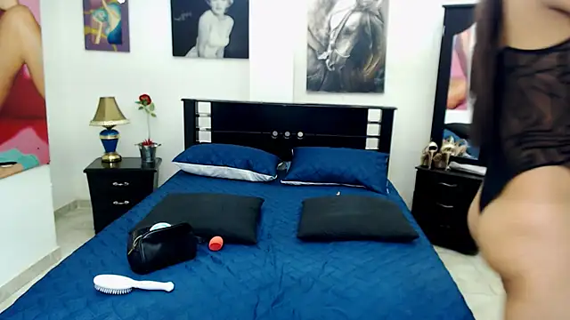 VeronicaReynolds online show from 7, 3, 2025