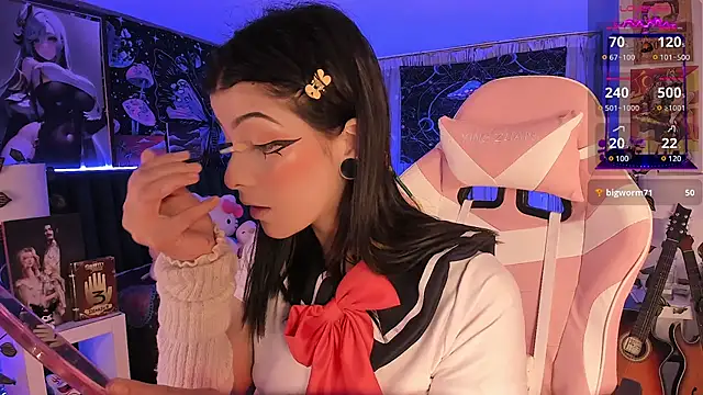 LanaKyutt online show from 1, 3, 2025