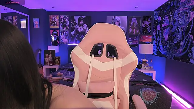 LanaKyutt online show from 16, 9, 2025