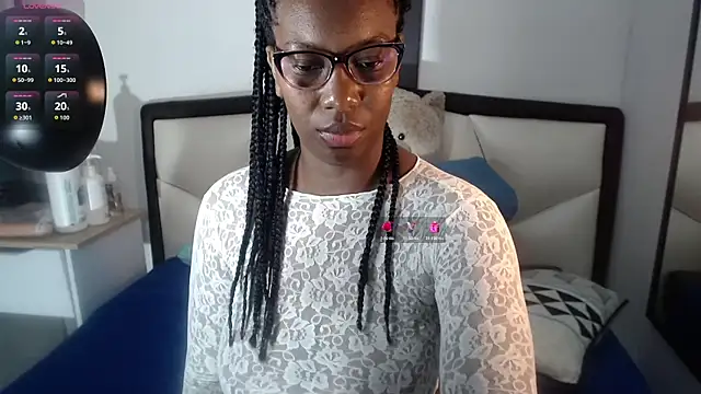 Snapshot of Sara_Marks chatting on 23, 4, 2026 Sara Marks online show from 23, 4, 2026