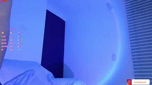 Snapshot of karen_brave chatting on 20, 9, 2025 karen brave online show from 20, 9, 2025