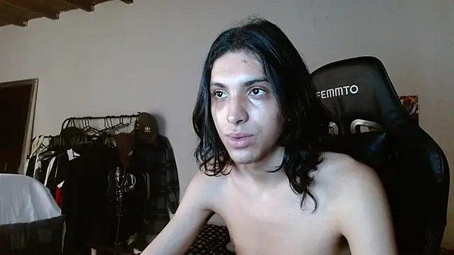 angelitofemboy online show from 3, 2, 2025