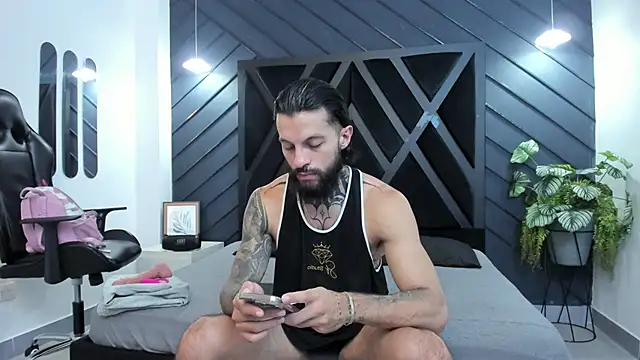 Apolo Bianco  online show from 23, 9, 2025