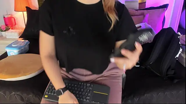 emmy r online show from 29, 11, 2025