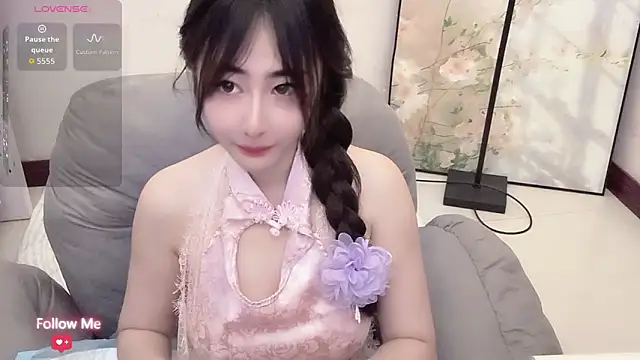 Snapshot of qiqi-- chatting on 26, 5, 2026 qiqi-- online show from 26, 5, 2026