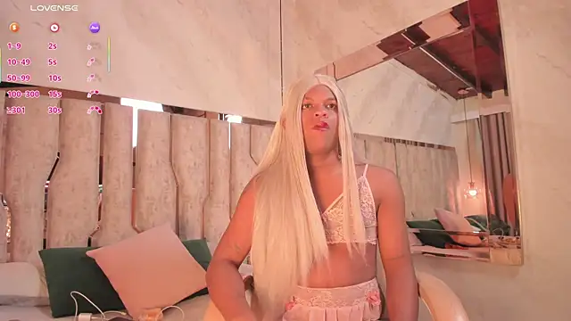 ari monet online show from 4, 12, 2025