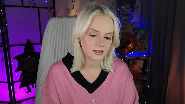 Snapshot of ImBonBon chatting on 4, 10, 2025 ImBonBon online show from 4, 10, 2025