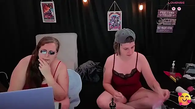 Sexy Mama-69 online show from 11, 11, 2025