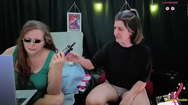 Sexy Mama-69 online show from 4, 12, 2025