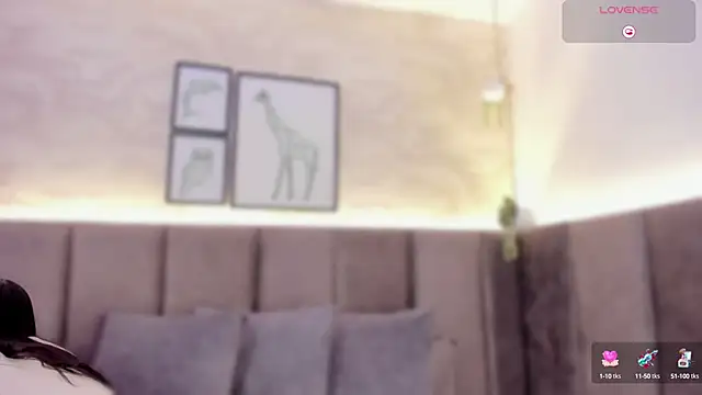 chloe sullivannn online show from 2, 12, 2024