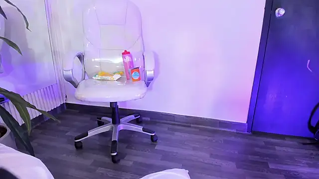 EriKlein online show from 8, 10, 2025