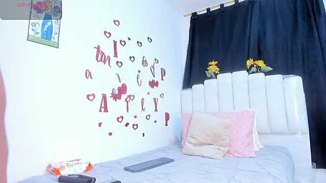 RoxannaBlanche online show from 6, 3, 2026