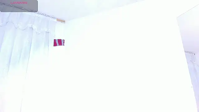 RoxannaBlanche online show from 9, 11, 2025