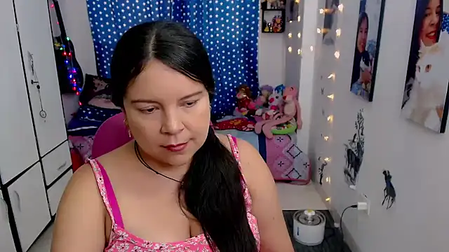 claryssa  online show from 19, 1, 2025