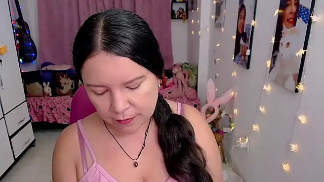 claryssa  online show from 18, 4, 2026