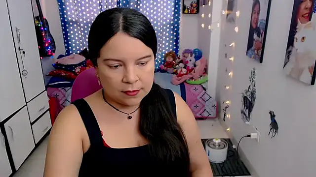 claryssa  online show from 11, 1, 2025