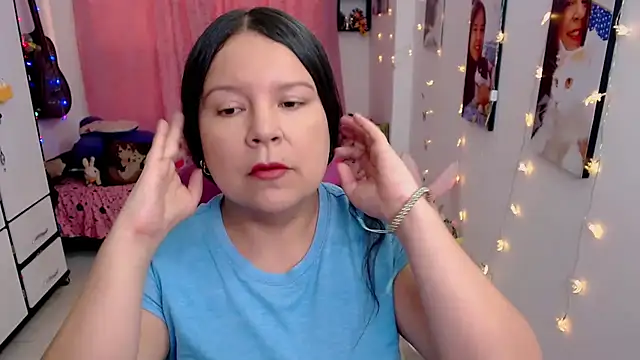 claryssa  online show from 14, 4, 2026